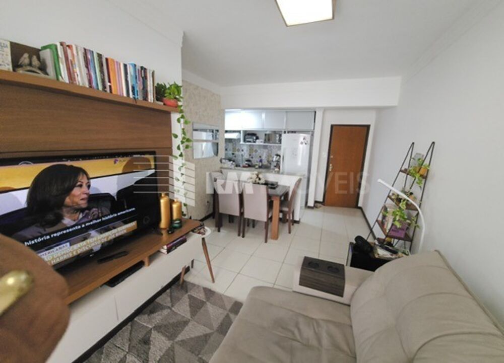 Apartamento à venda com 2 quartos, 70m² - Foto 1