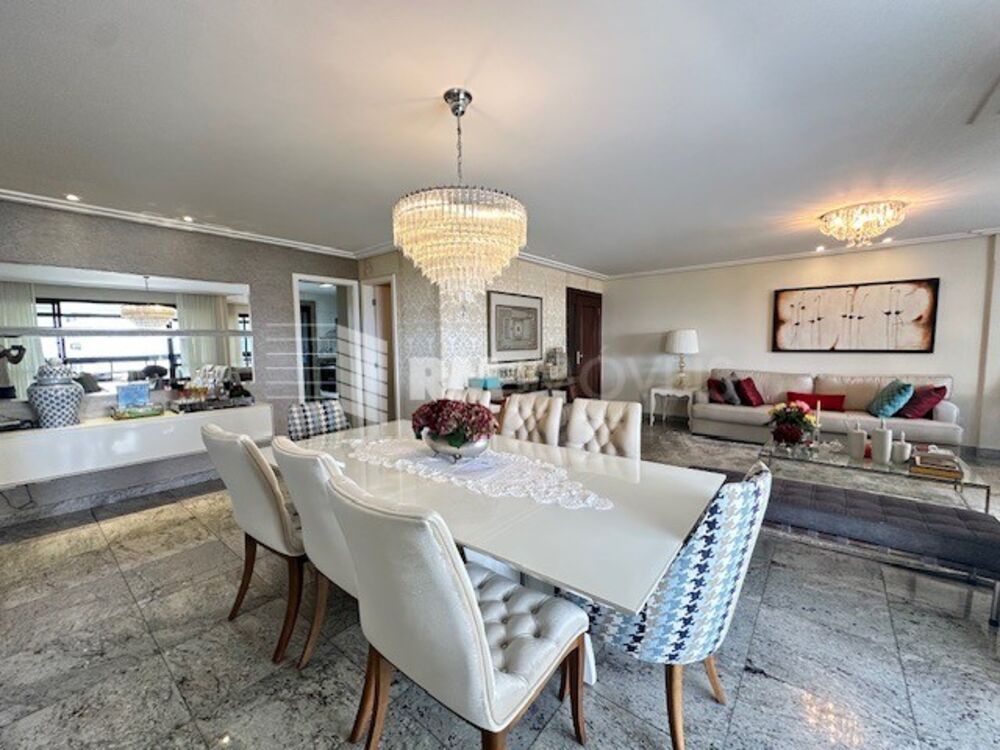Apartamento, 3 quartos, 236 m² - Foto 1