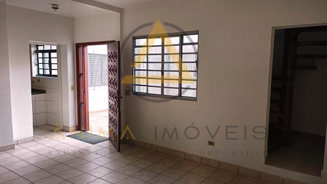 Casa Comercial à venda com 3 quartos, 251m² - Foto 8