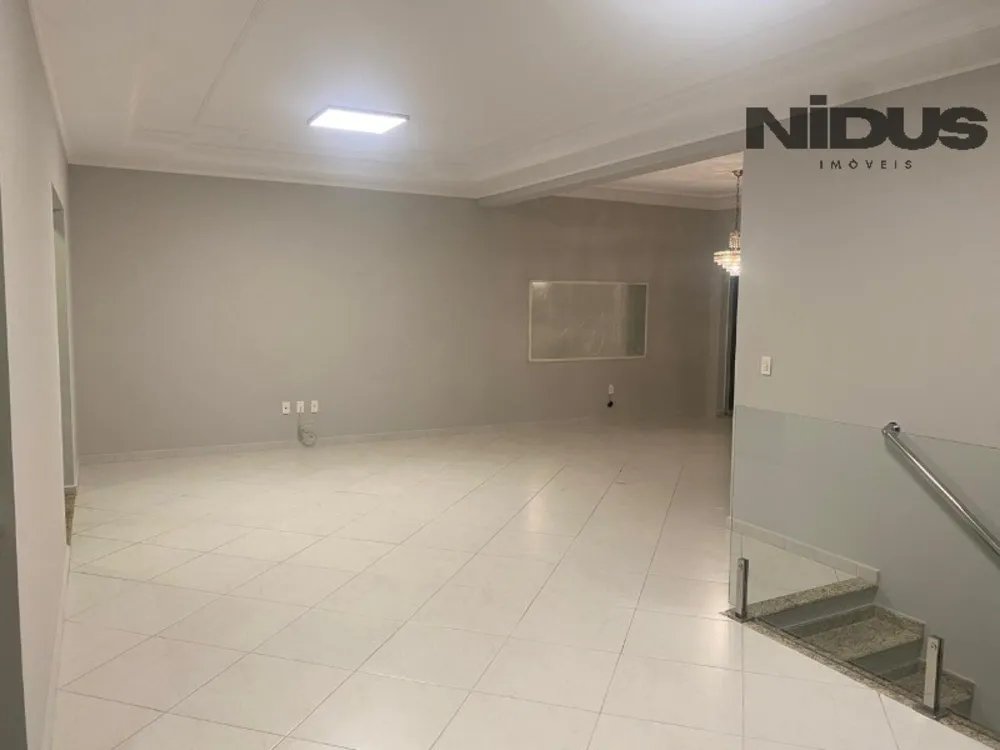 Casa, 3 quartos, 225 m² - Foto 4