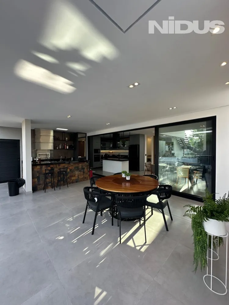 Casa, 3 quartos, 326 m² - Foto 2
