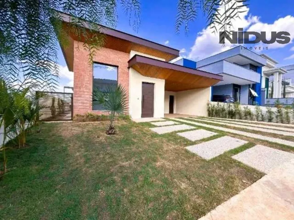 Casa, 3 quartos, 194 m² - Foto 1