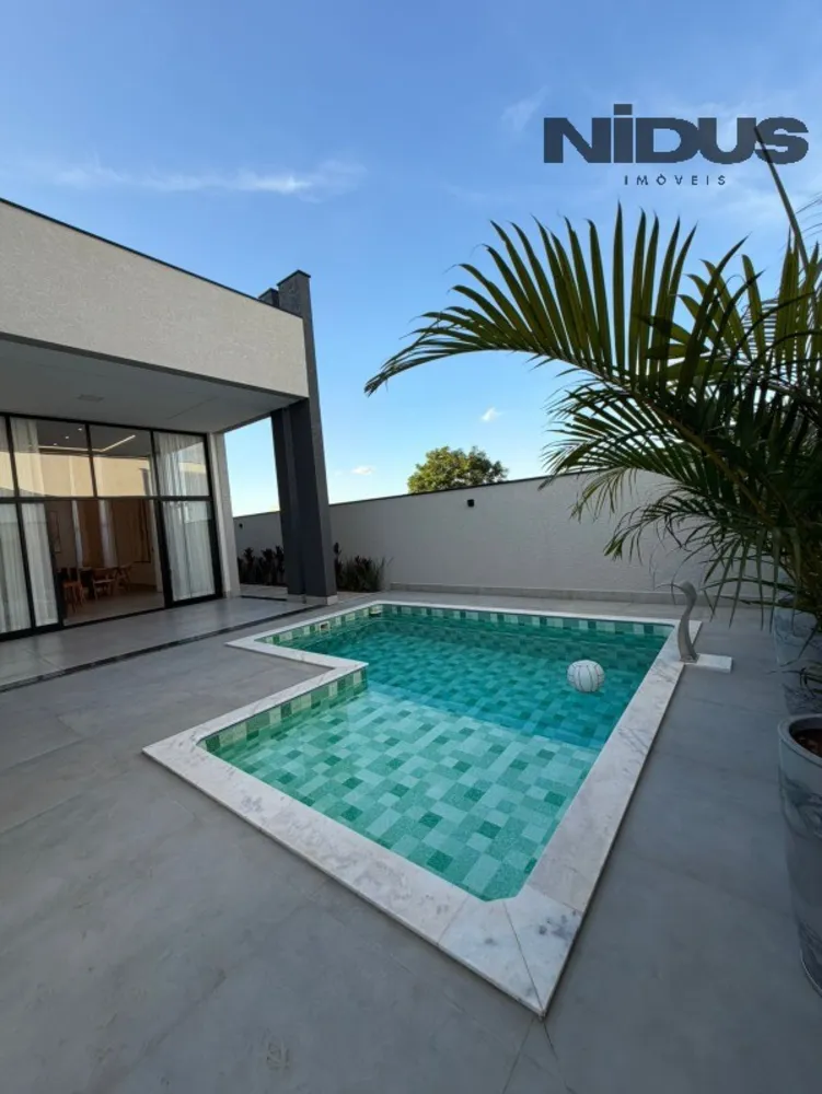 Casa, 3 quartos, 239 m² - Foto 1