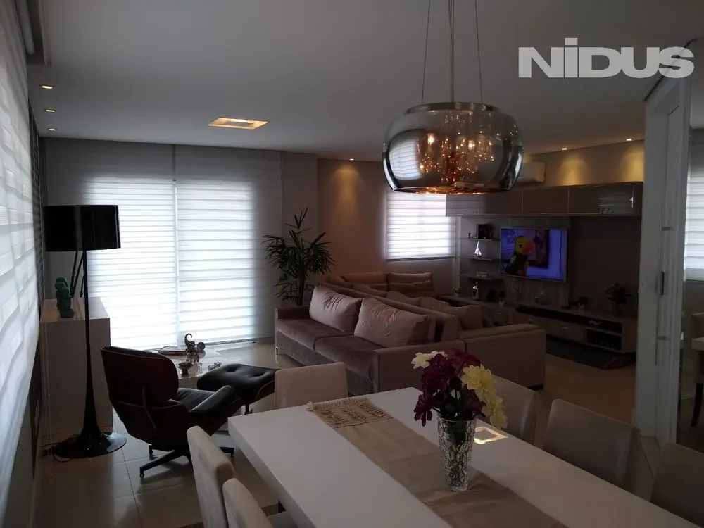 Apartamento, 3 quartos, 196 m² - Foto 2