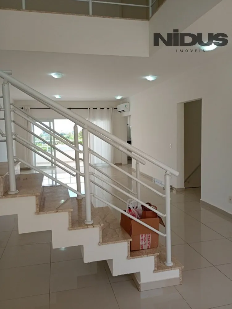 Casa, 4 quartos, 270 m² - Foto 1