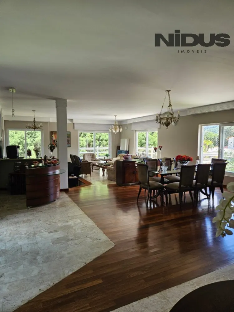 Casa, 3 quartos, 580 m² - Foto 1