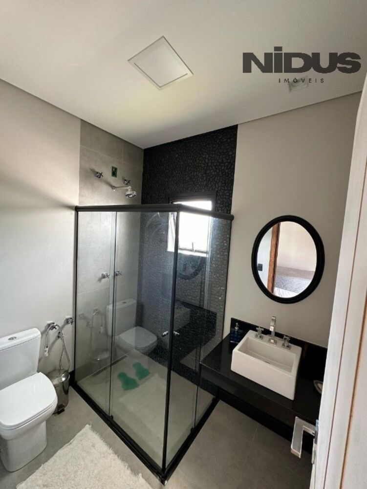 Casa à venda com 3 quartos - Foto 1