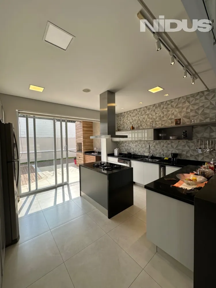 Casa, 3 quartos, 321 m² - Foto 4