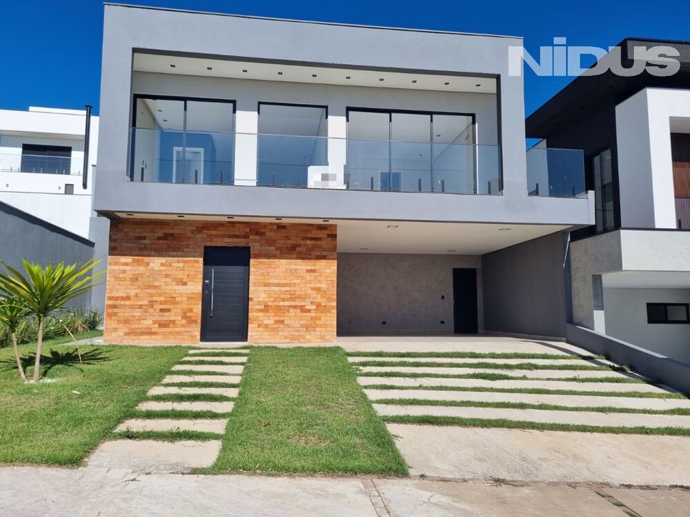 Casa à venda com 3 quartos, 203m² - Foto 1