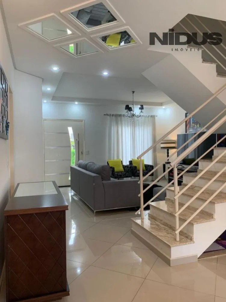 Casa, 3 quartos, 232 m² - Foto 3