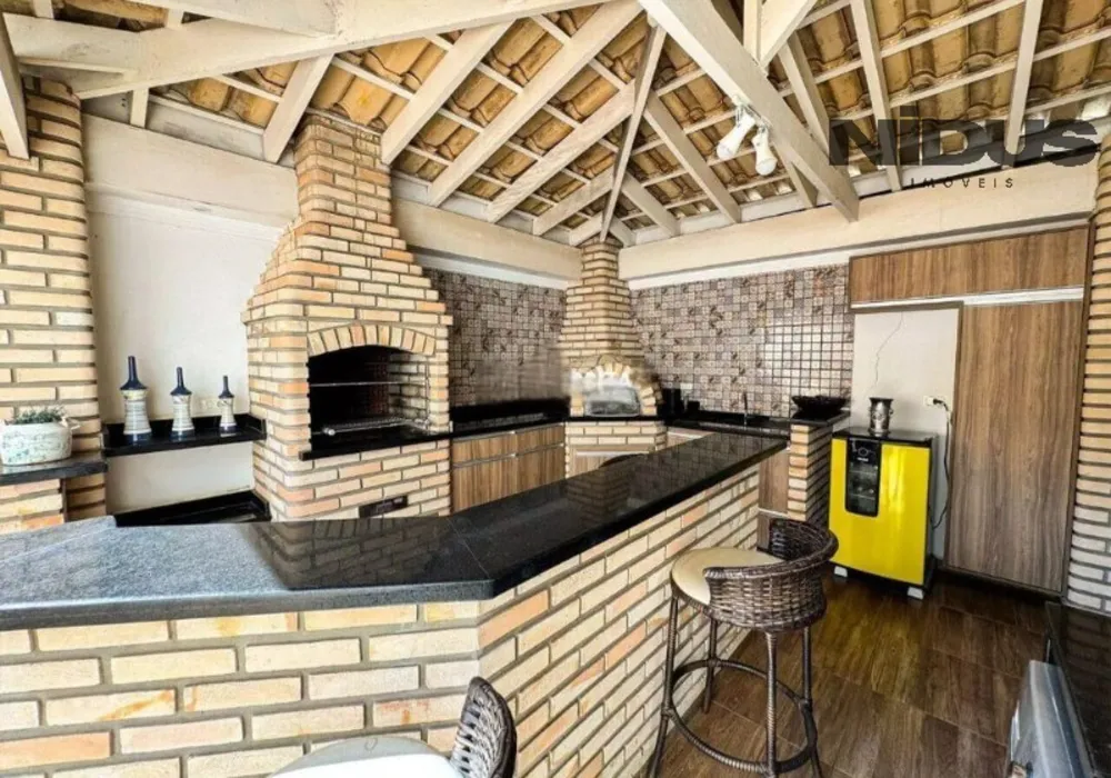Casa, 3 quartos, 200 m² - Foto 2