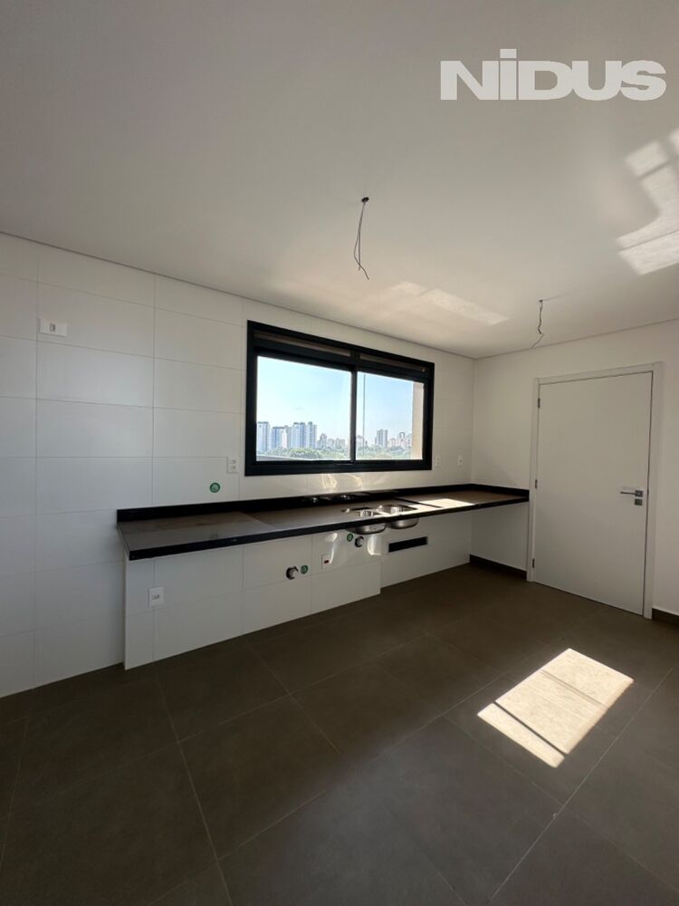 Apartamento, 4 quartos, 220 m² - Foto 2