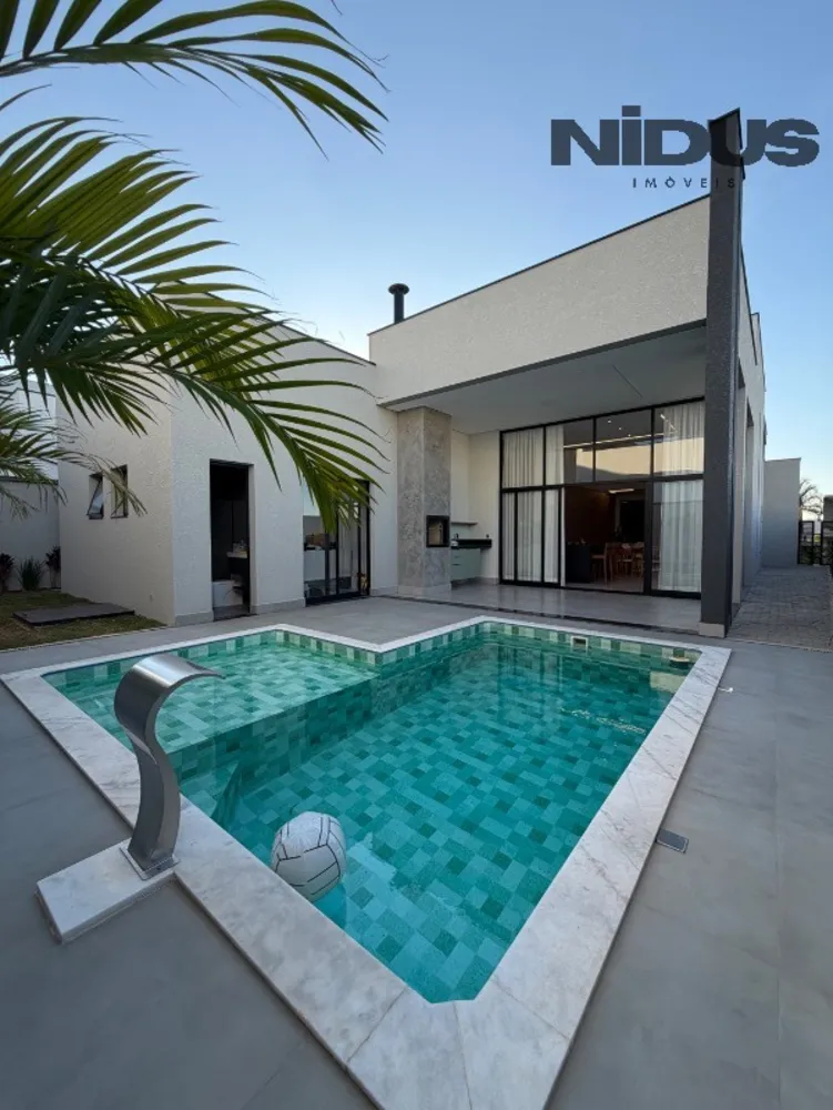 Casa, 3 quartos, 240 m² - Foto 1