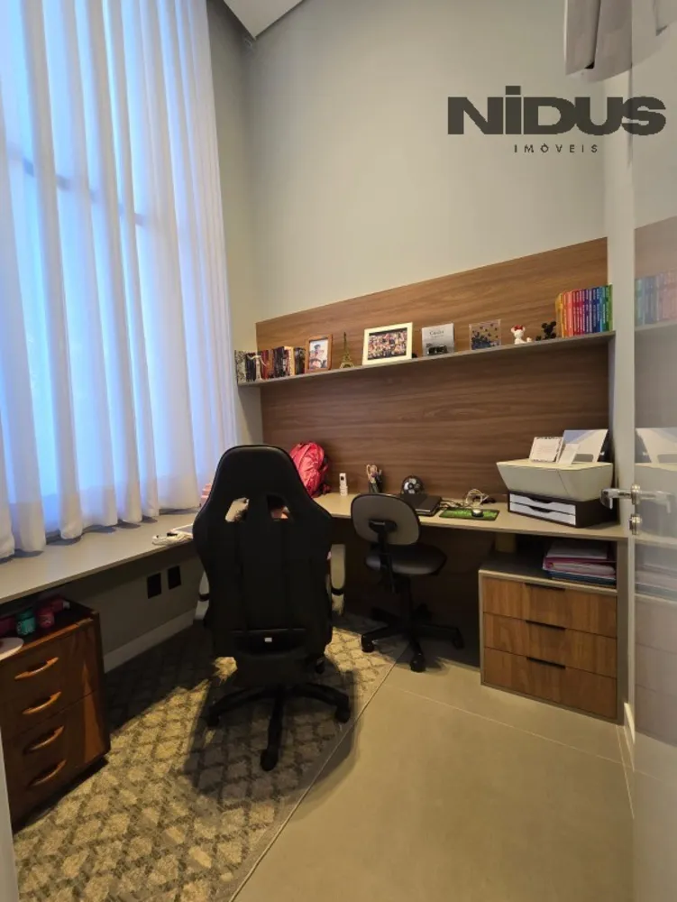 Casa, 3 quartos, 229 m² - Foto 4
