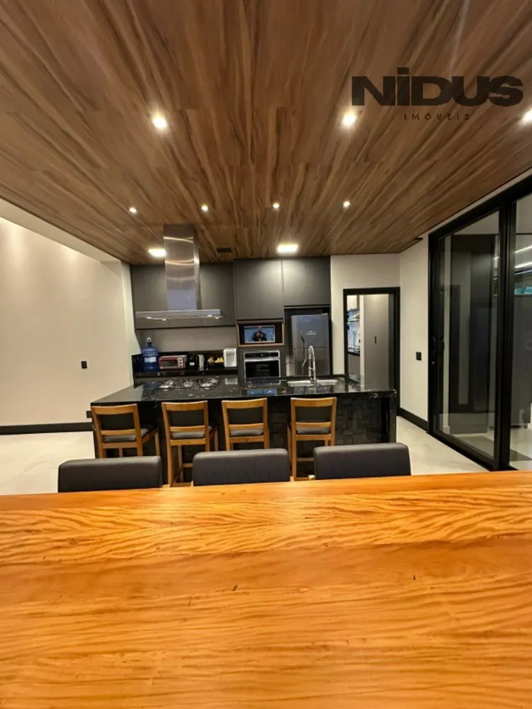 Casa, 3 quartos, 219 m² - Foto 8