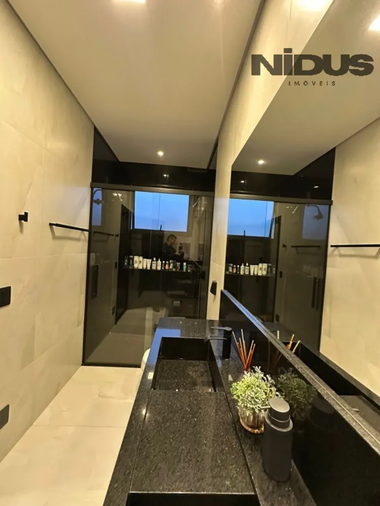 Casa, 3 quartos, 219 m² - Foto 2