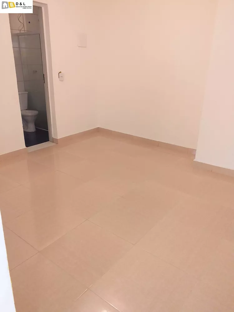 Casa para alugar com 1 quarto, 40m² - Foto 3