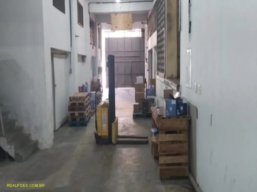 Depósito-Galpão, 2800 m² - Foto 1