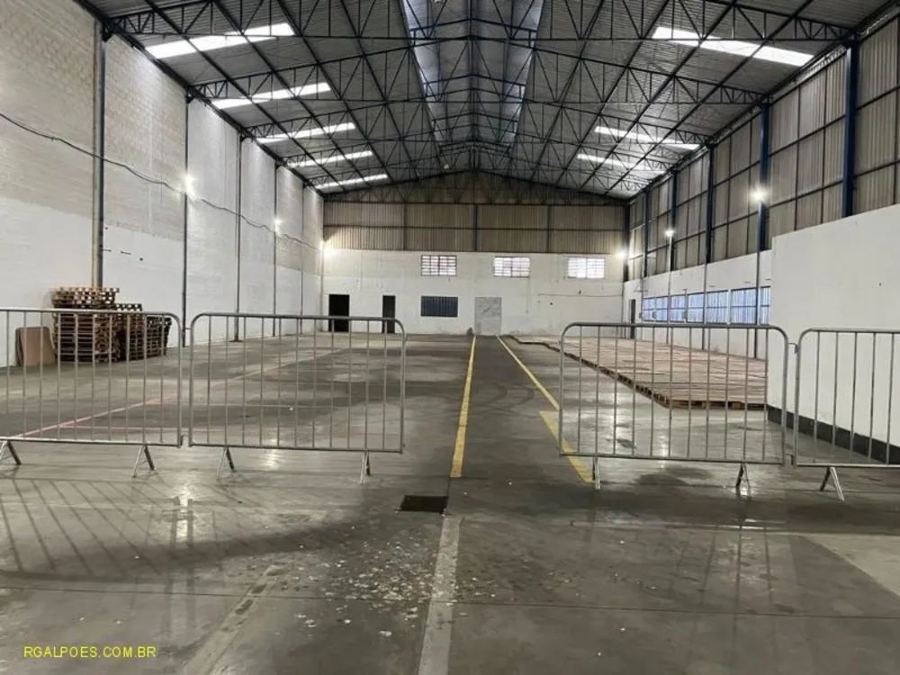 Depósito-Galpão, 1600 m² - Foto 1