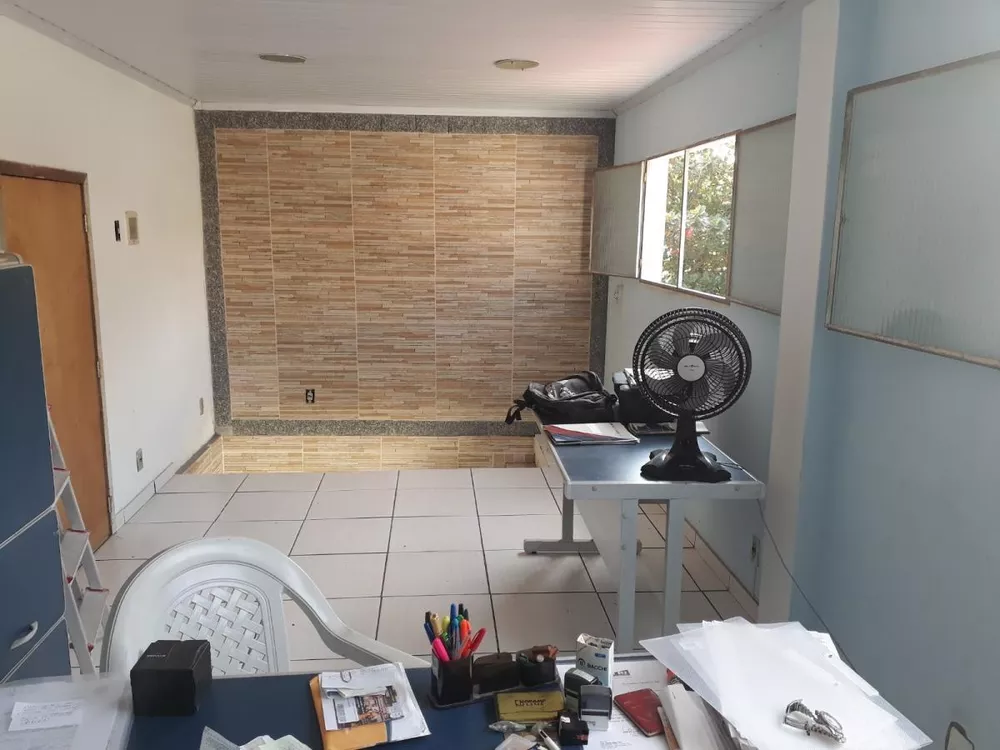 Casa à venda com 3 quartos, 360m² - Foto 11