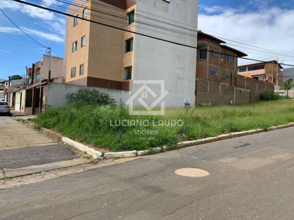 Terreno, 180 m² - Foto 1