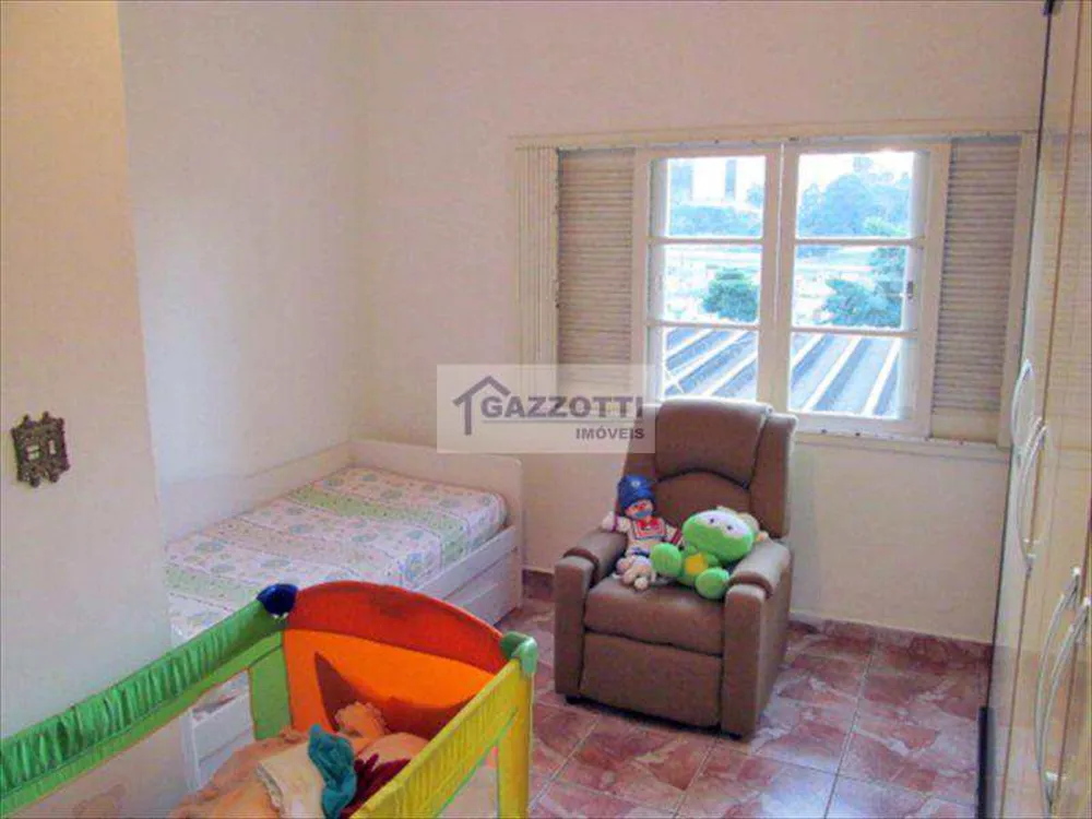 Casa, 3 quartos, 250 m² - Foto 14