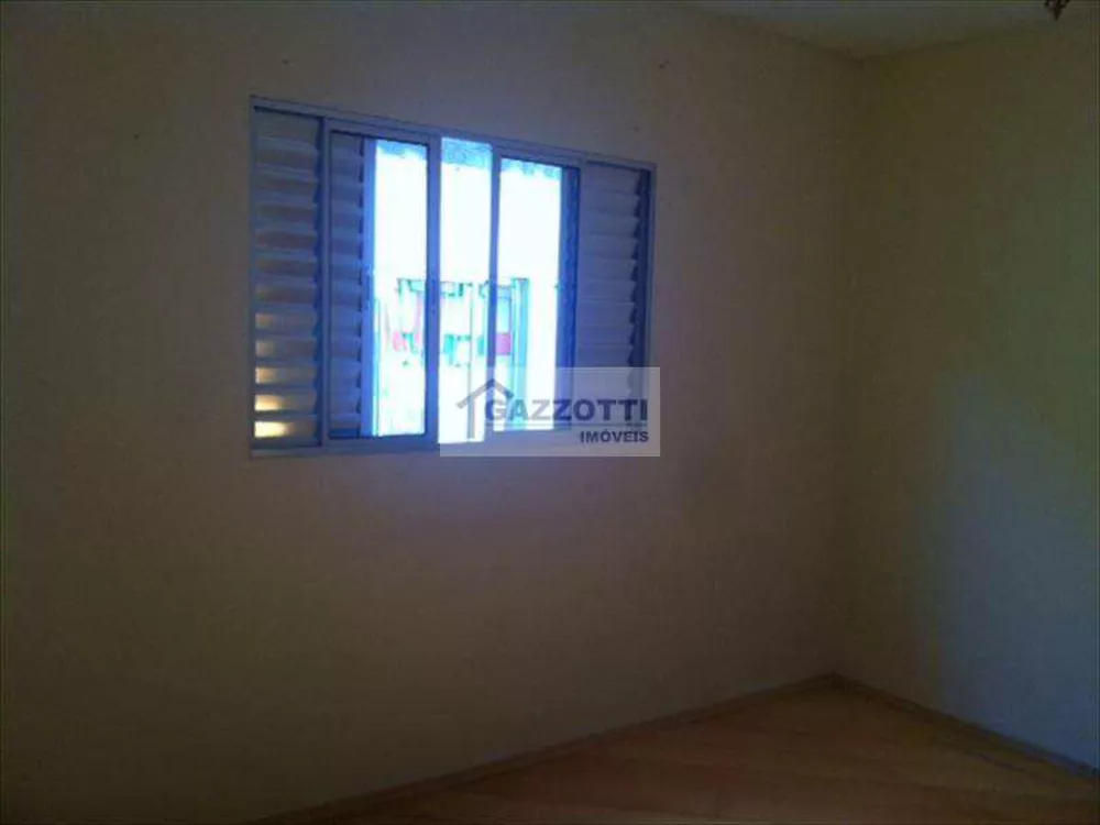 Sobrado à venda com 3 quartos, 200m² - Foto 12