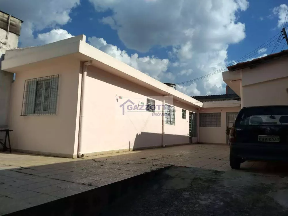 Casa à venda com 3 quartos, 300m² - Foto 1