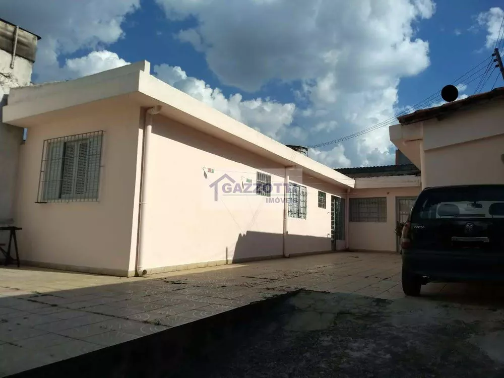 Casa à venda com 3 quartos, 300m² - Foto 3