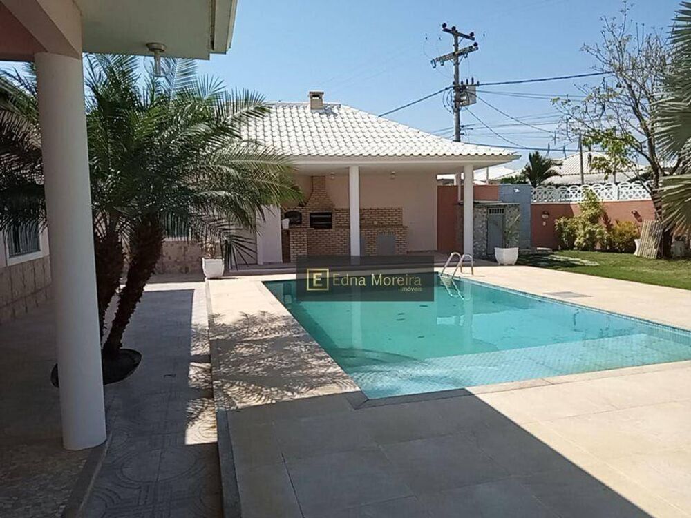 Casa, 5 quartos, 191 m² - Foto 1