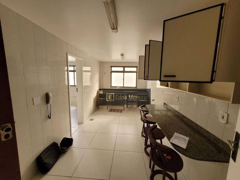 Apartamento, 3 quartos, 142 m² - Foto 2