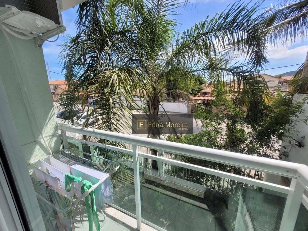 Casa à venda com 2 quartos, 90m² - Foto 2