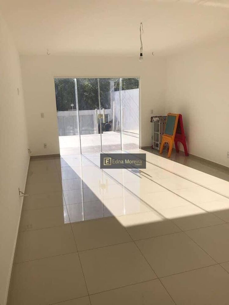 Casa, 4 quartos, 188 m² - Foto 2