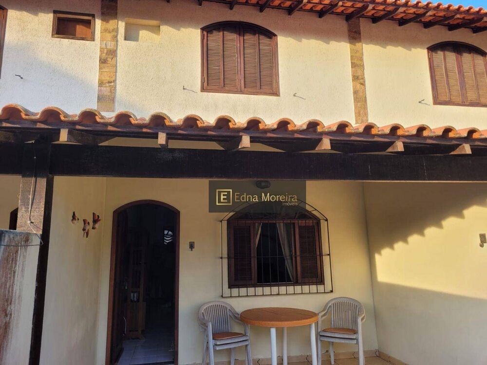 Casa à venda com 2 quartos, 190m² - Foto 4