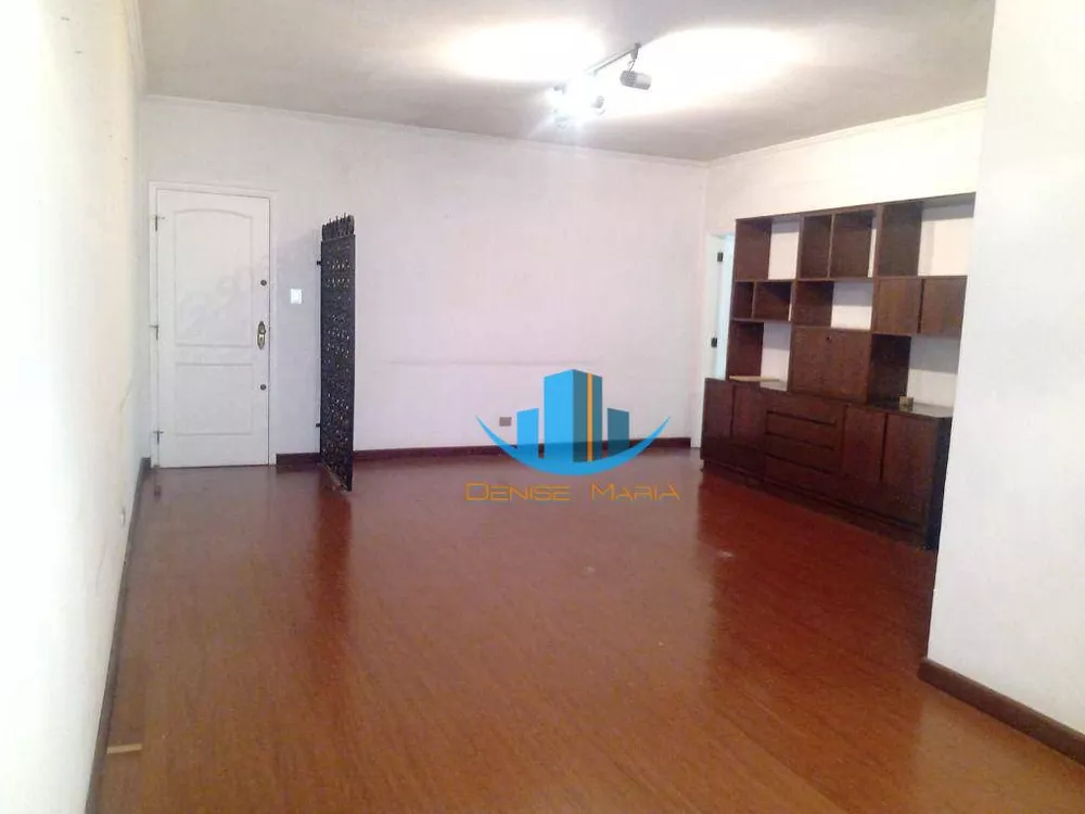 Apartamento à venda com 3 quartos, 140m² - Foto 2