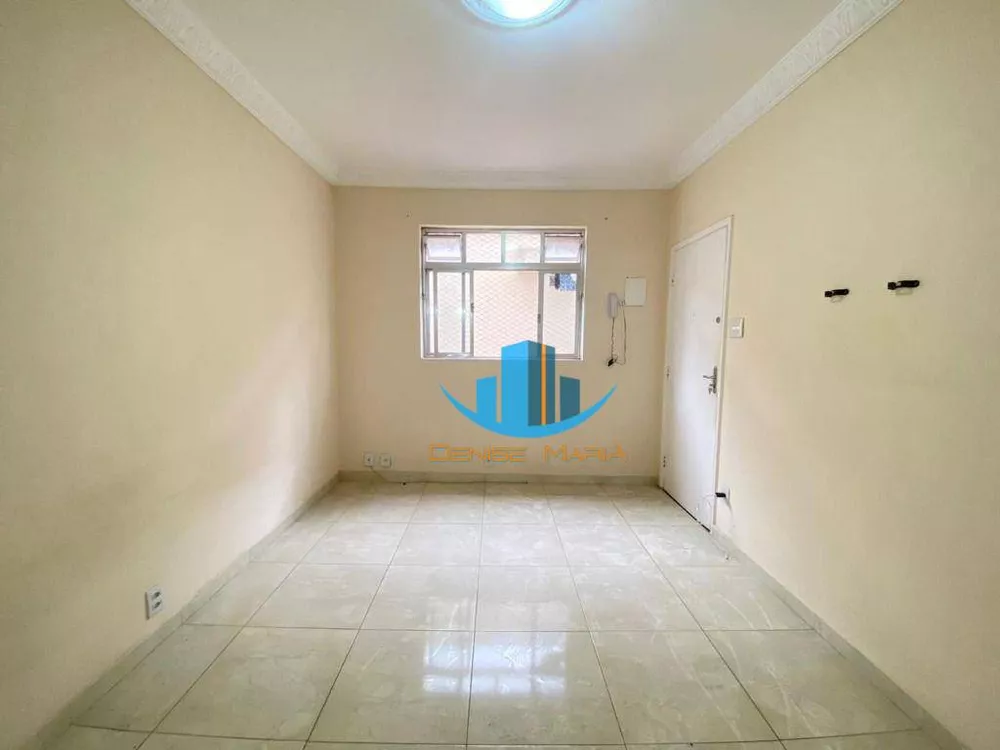 Apartamento à venda com 2 quartos, 72m² - Foto 1