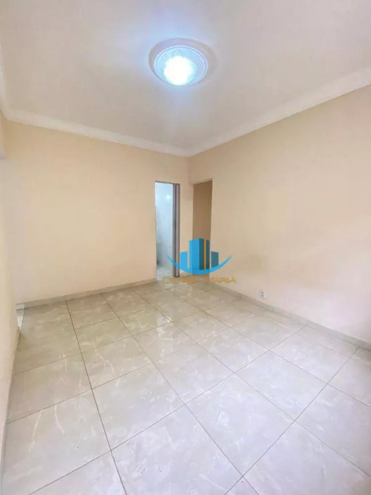 Apartamento à venda com 2 quartos, 72m² - Foto 2