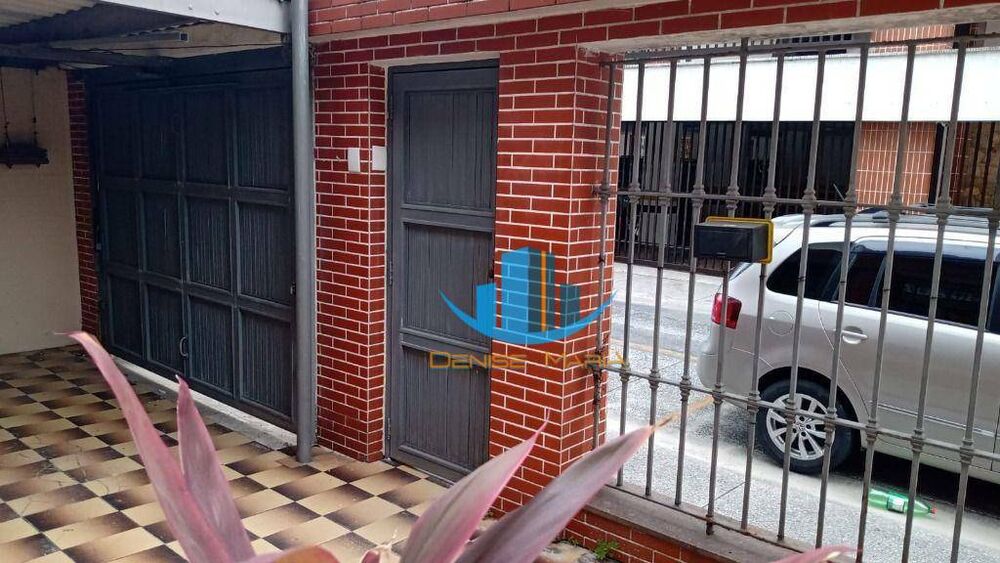 Casa de Condomínio à venda com 2 quartos, 130m² - Foto 1