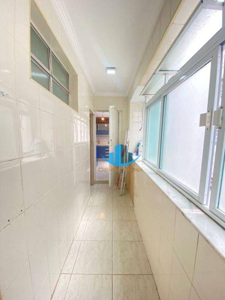 Apartamento à venda com 3 quartos, 137m² - Foto 18