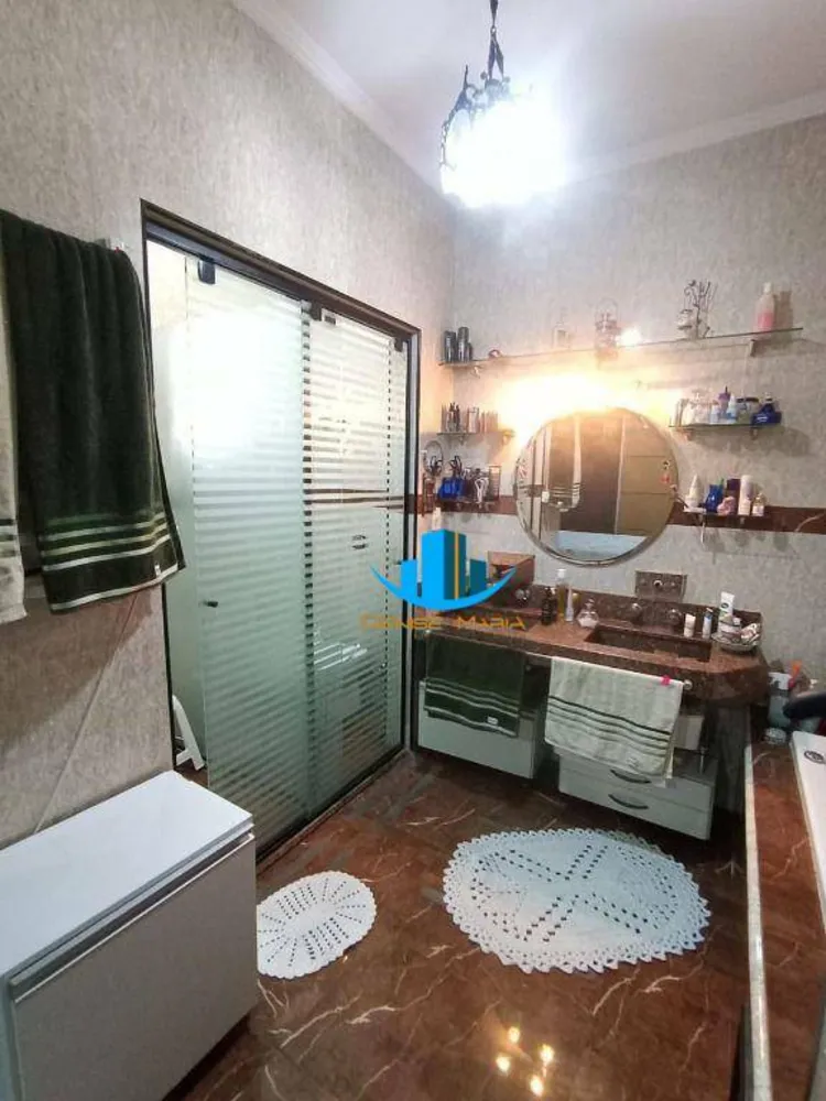 Sobrado, 3 quartos, 242 m² - Foto 4