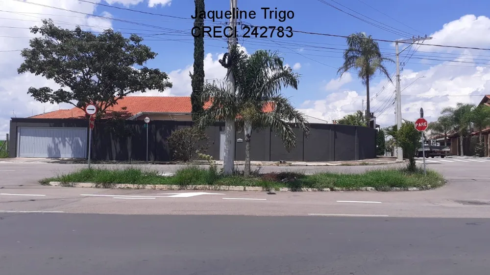 Casa, 3 quartos, 259 m² - Foto 1