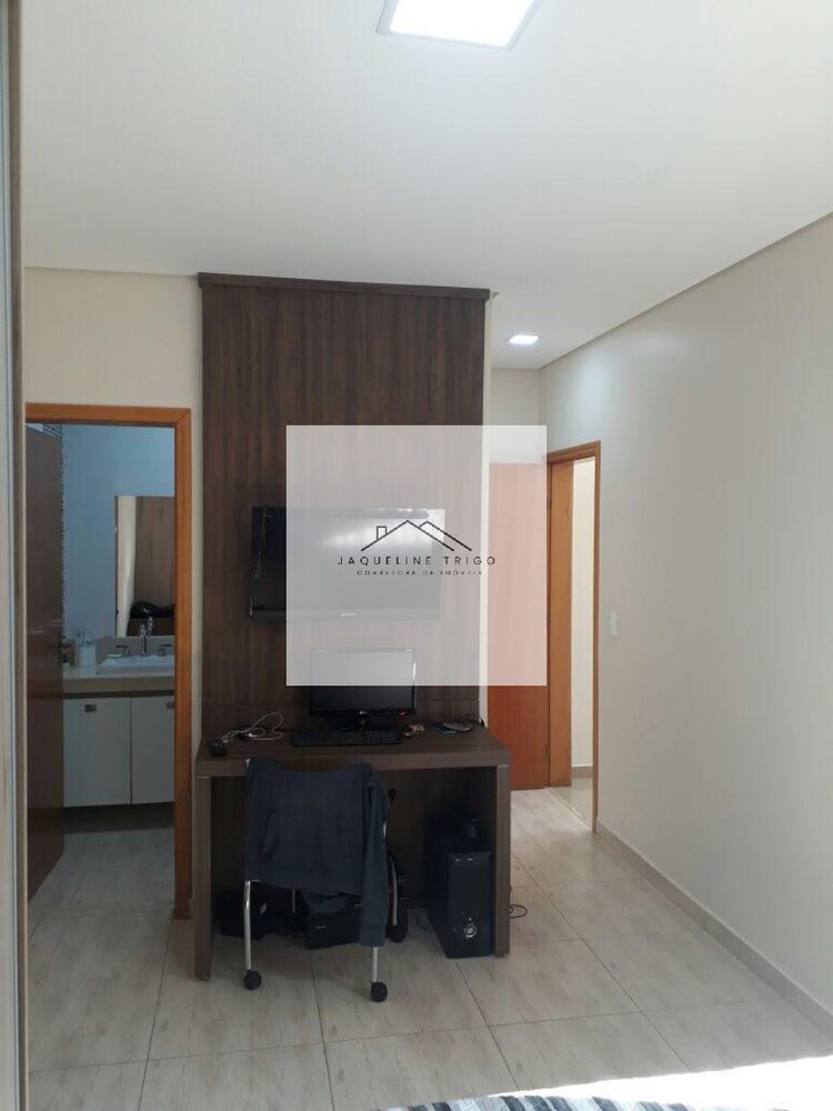 Casa, 4 quartos, 215 m² - Foto 4
