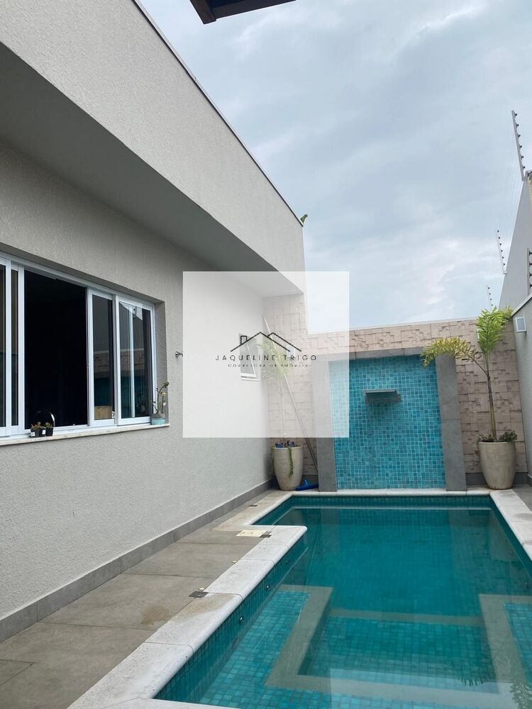 Casa, 4 quartos, 215 m² - Foto 2