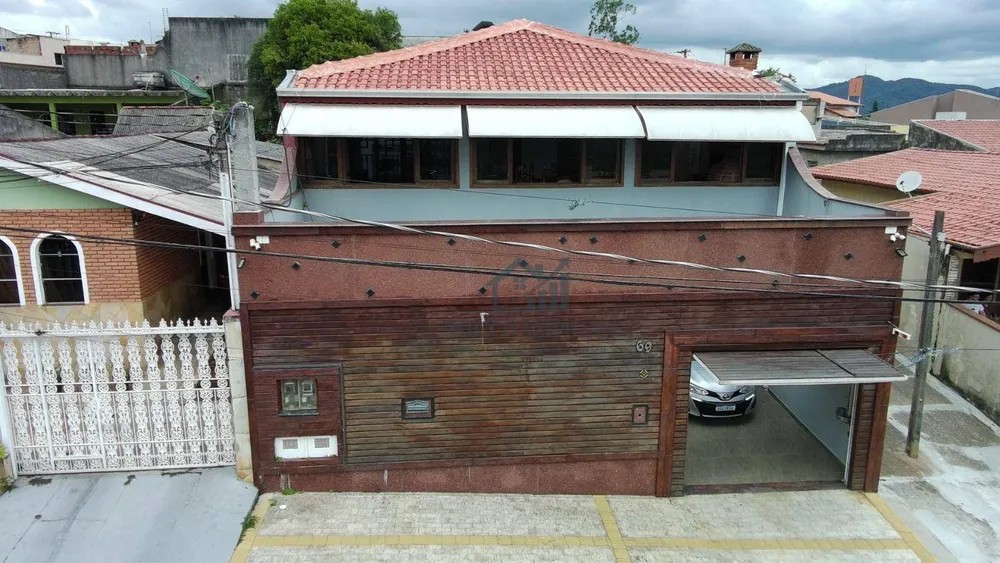 Sobrado, 5 quartos, 350 m² - Foto 1