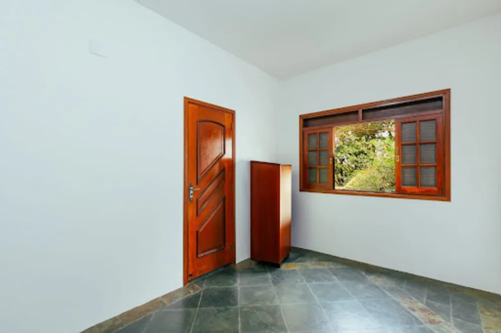 Chácara, 4 quartos, 1065 m² - Foto 3