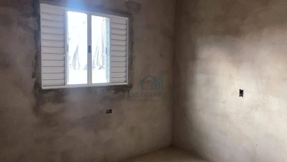 Casa, 4 quartos, 231 m² - Foto 2