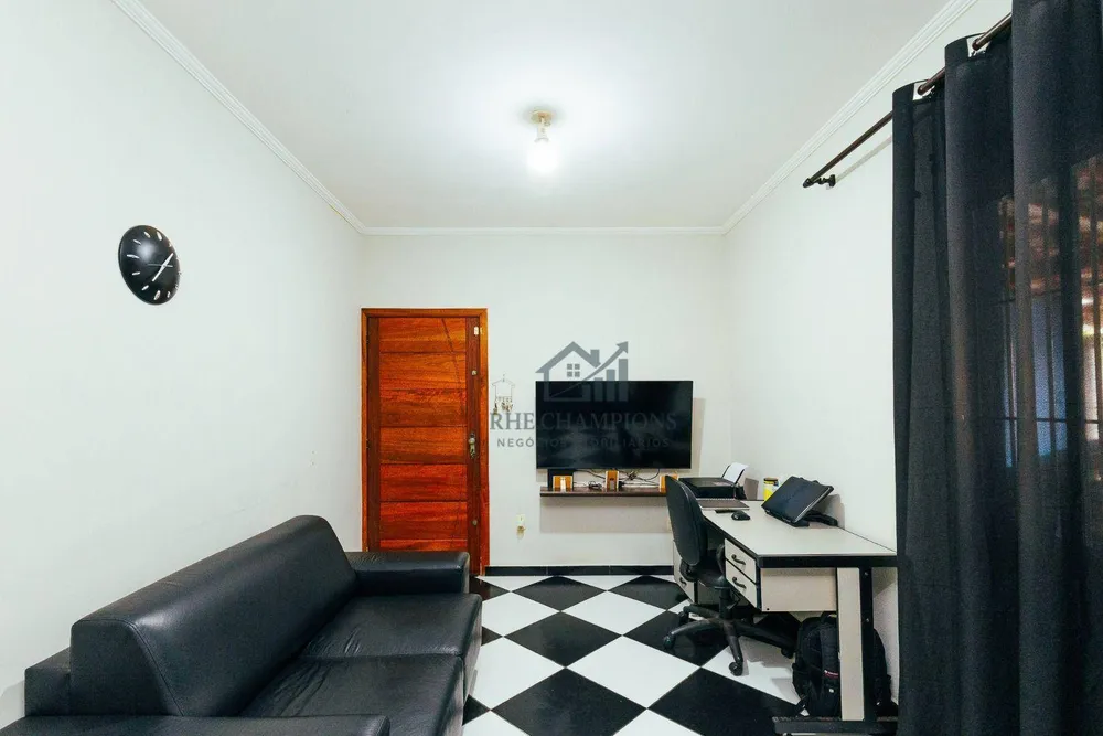 Casa, 3 quartos, 227 m² - Foto 1