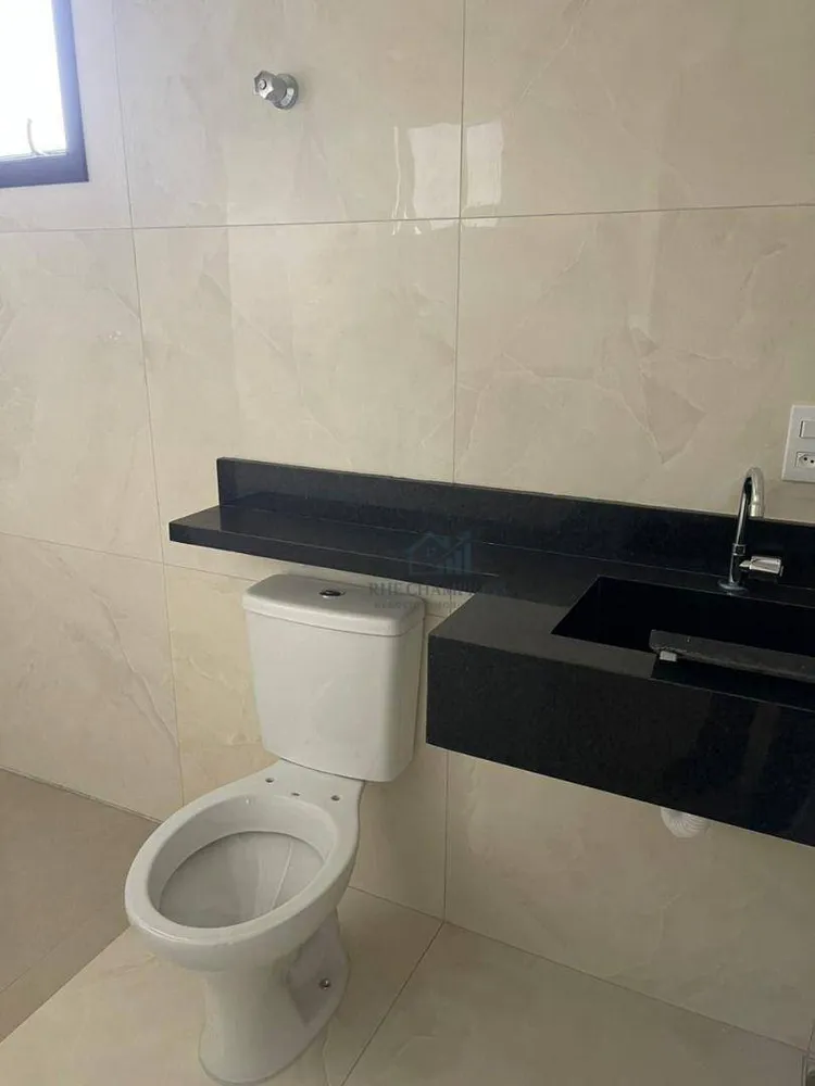 Casa, 3 quartos, 240 m² - Foto 13