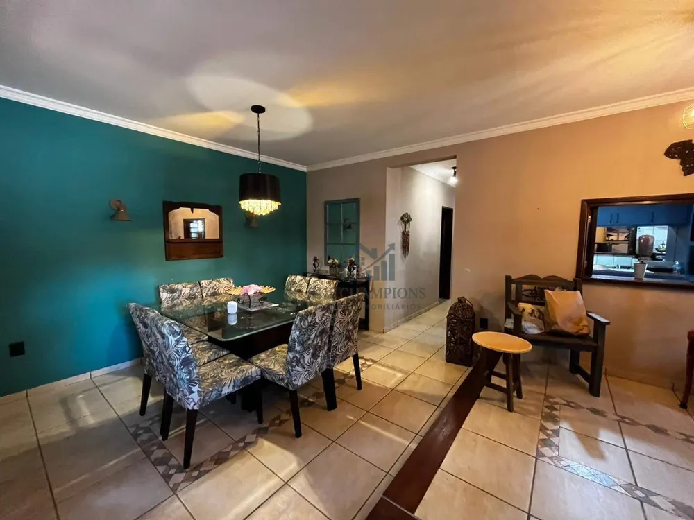 Chácara, 4 quartos, 891 m² - Foto 1