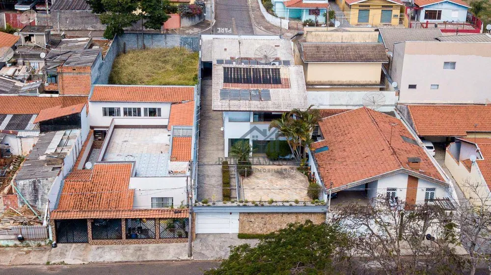 Casa, 4 quartos, 738 m² - Foto 1